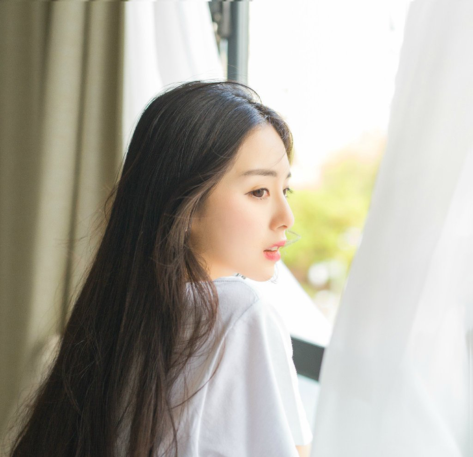 想到这里，诸葛亮眉头不禁蹙起来，如果真是如此的话，就得好生安排一番，尽量避免双方的冲突。